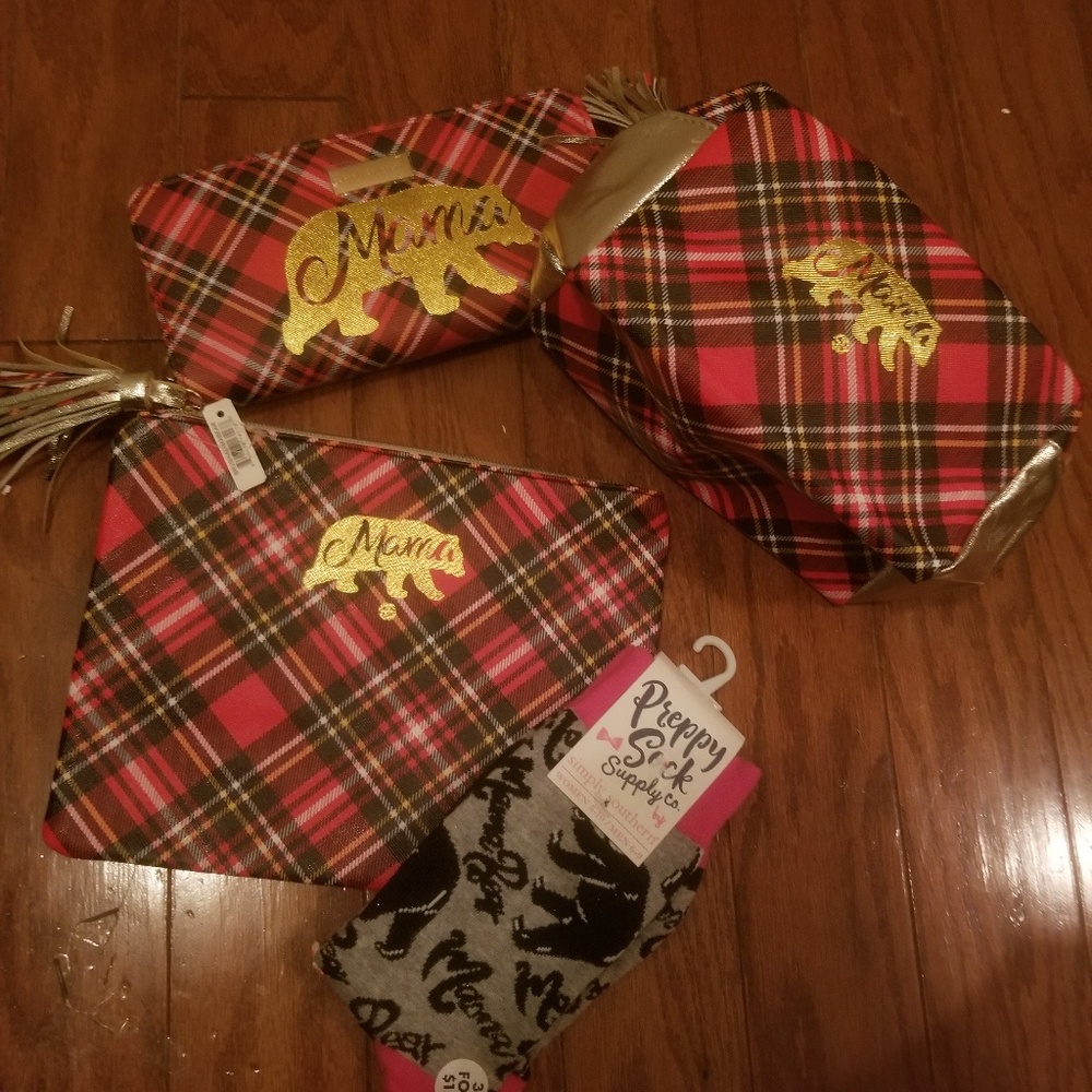 Simply Southern Mama Bear Vanity Bags